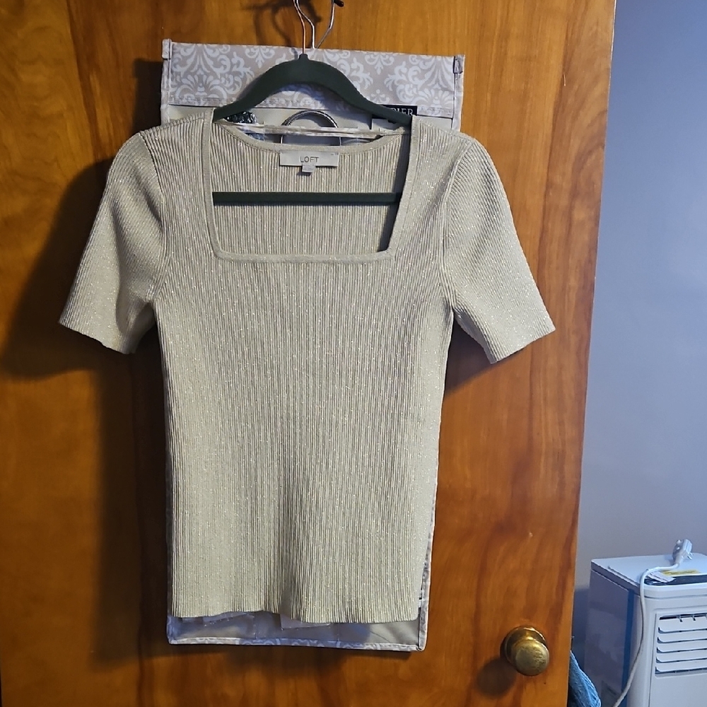 LOFT Women's Beige Short Sleeve Top